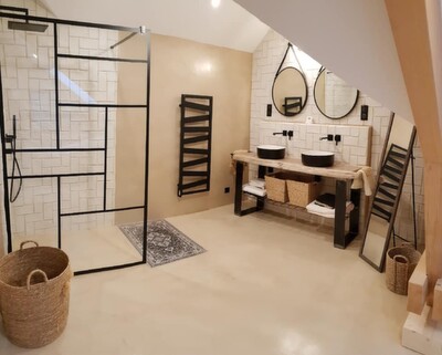 Show-room